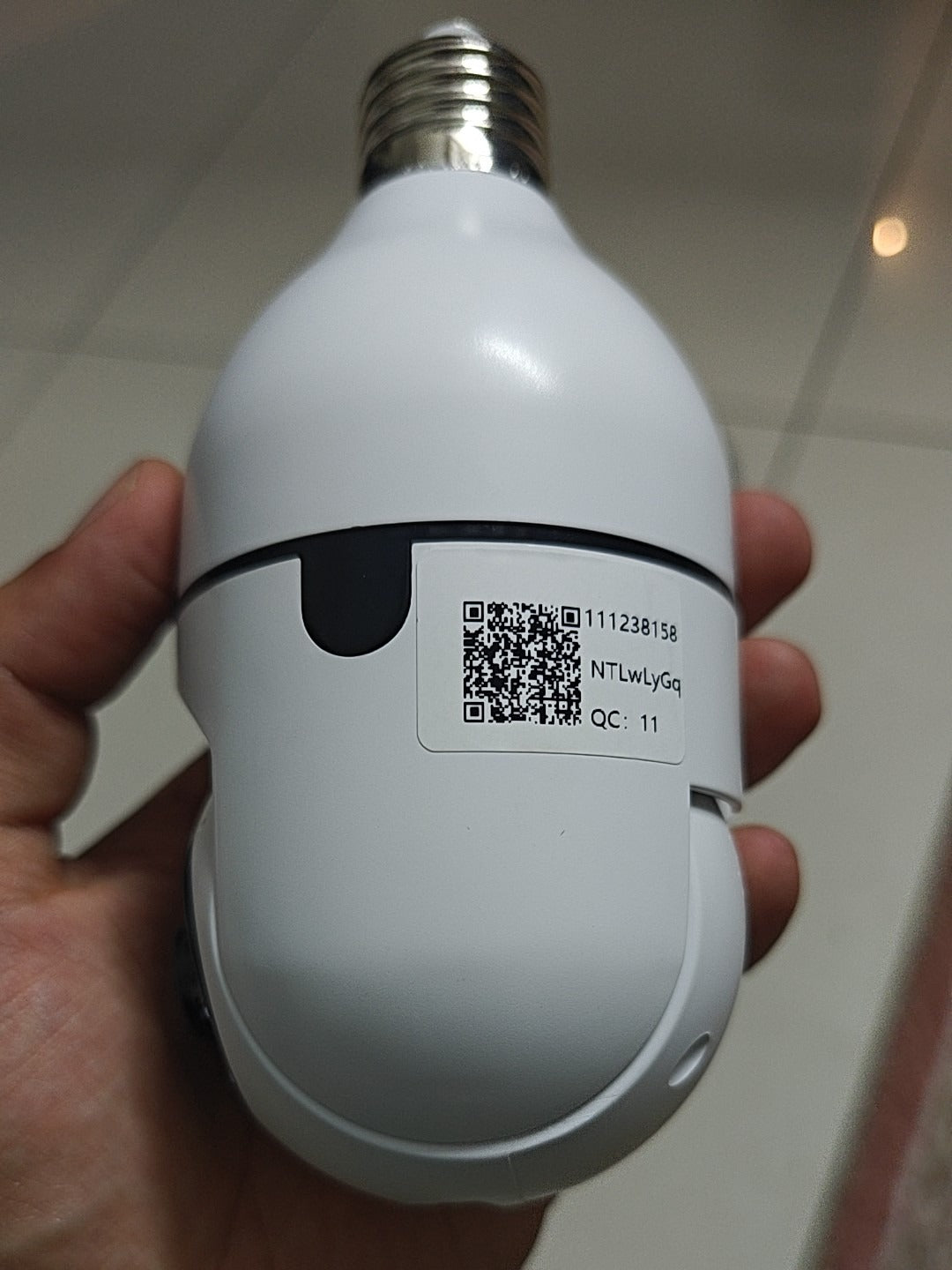 2MP WiFi Bulb Camera